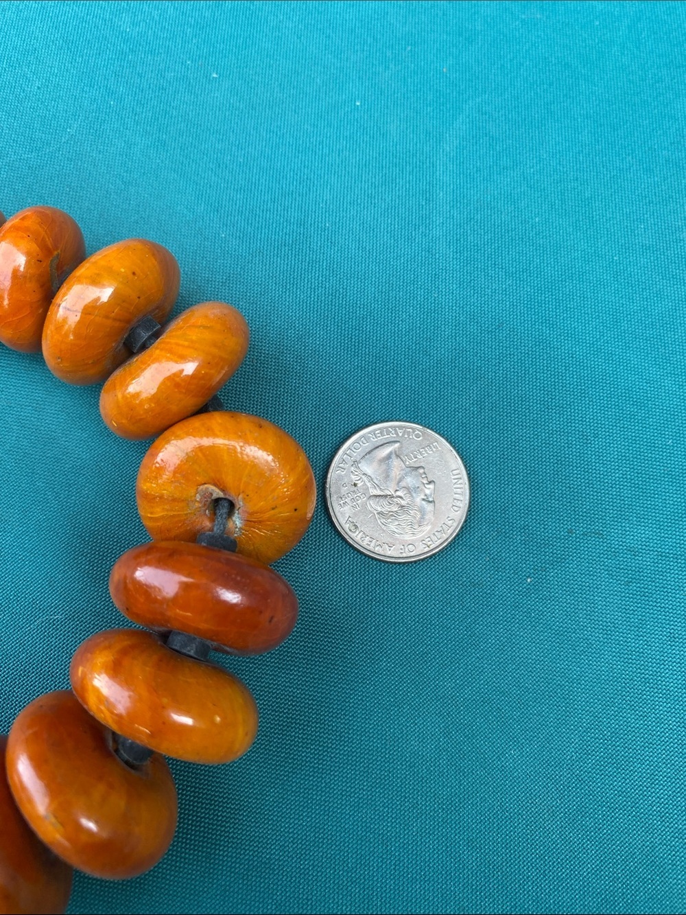 Vintage Butterscotch Amber Bead Necklace. Nicely polished, 32 free form beads, - Picture 4 of 7